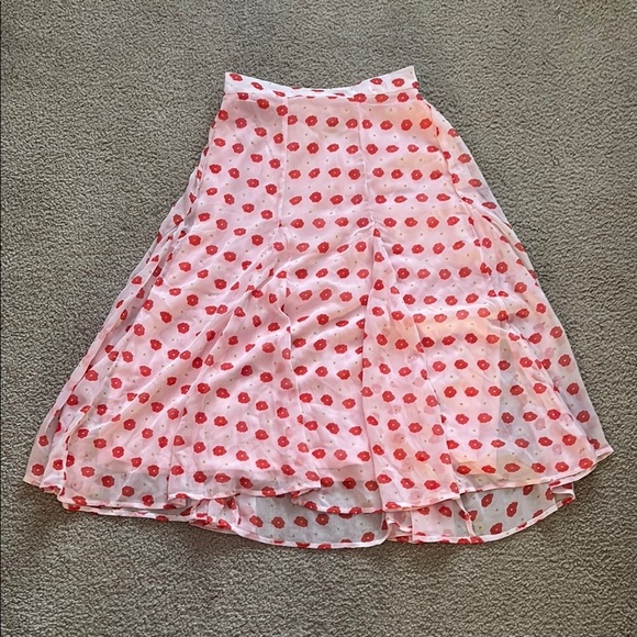 That’s it!- Pink Floral Skirt size small - Picture 1 of 8